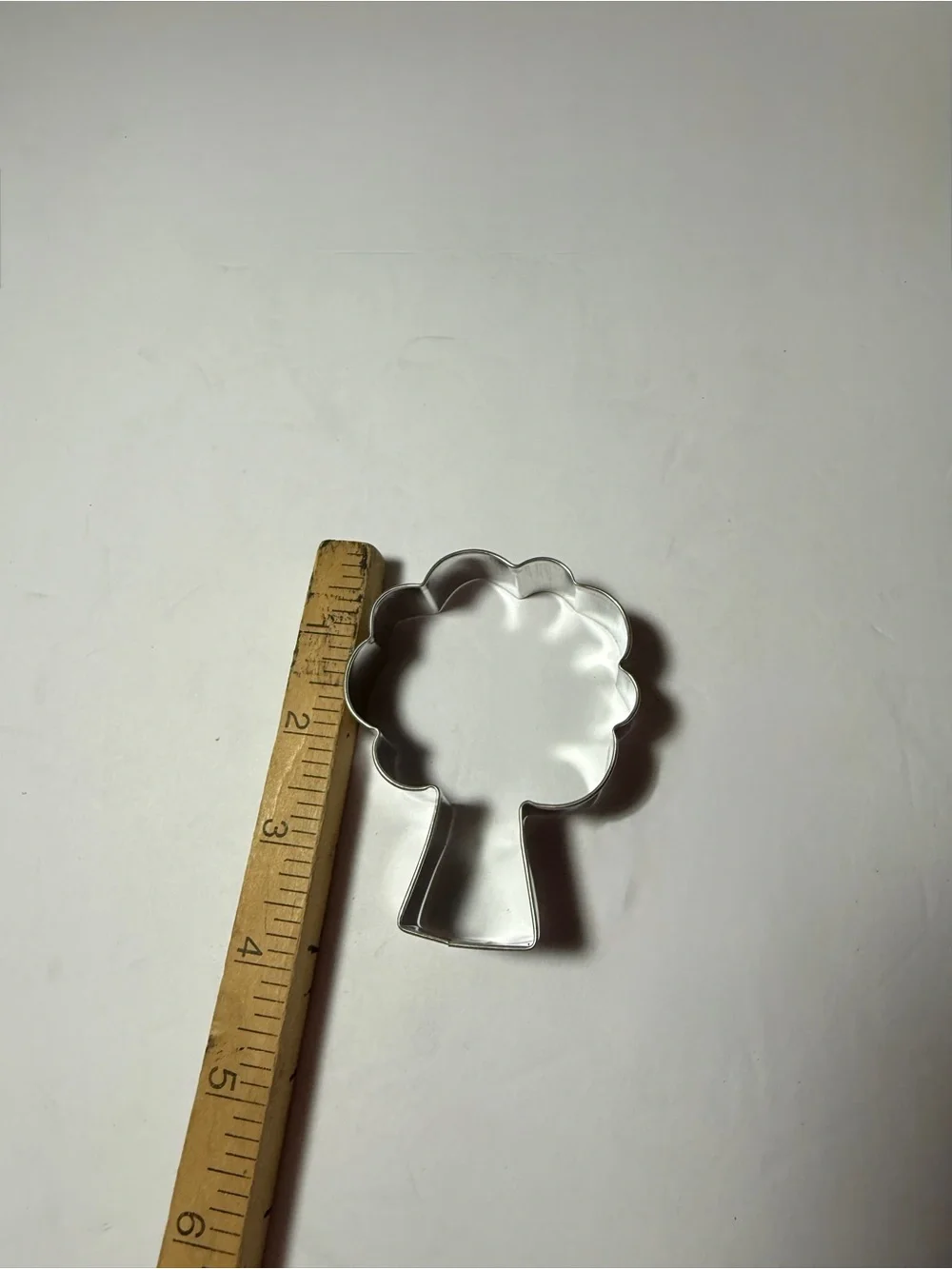NWOT Tree and Cloud Aluminum Cookie Cutter Set